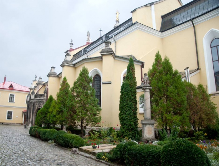 Кафедральный костел Св. Петра и Павла