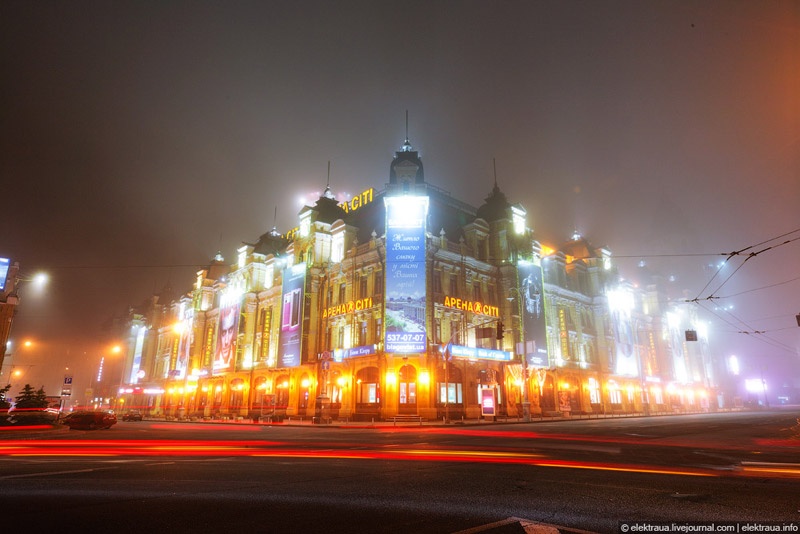 Туманный ночной Киев