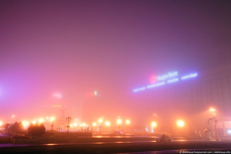 Туманный ночной Киев