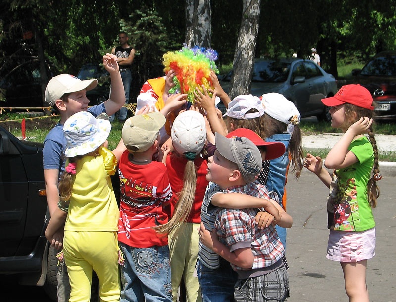 Конкурс детских рисунков на асфальте. Красноармейск