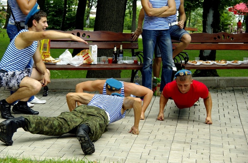 День ВДВ, Донецк, 2 августа 2011 года