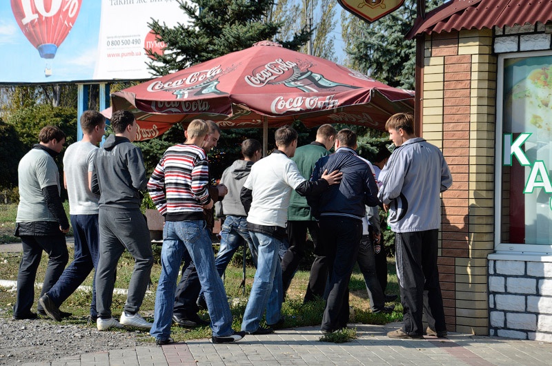 К ЕВРО-2012 в Красноармейске учились усмирять разбушевавшихся футбольных фанатов