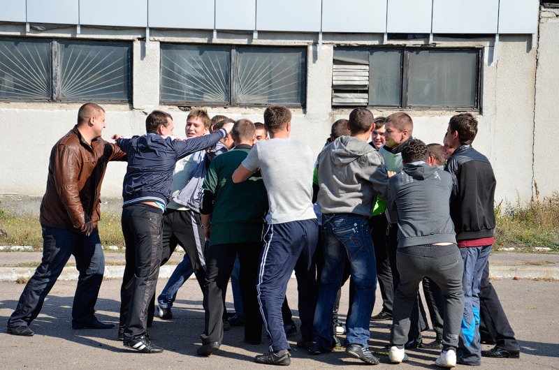 К ЕВРО-2012 в Красноармейске учились усмирять разбушевавшихся футбольных фанатов