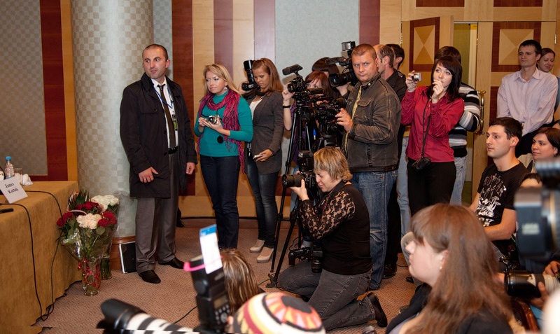Scorpions в Донецке. Аэропорт. Пресс-конференция. Фото А. Бурдов