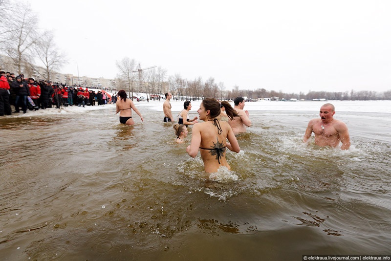 Крещенские купания в Киеве