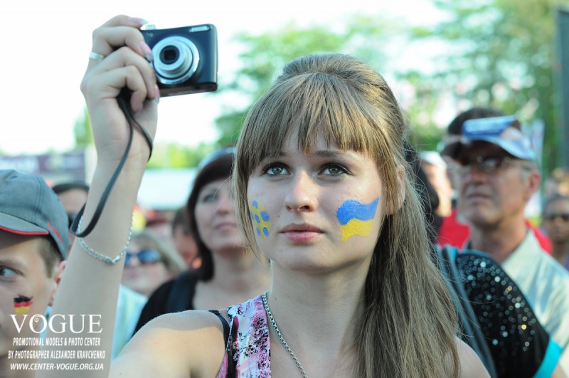 Открытие фан-зоны Евро-2012 в Донецке