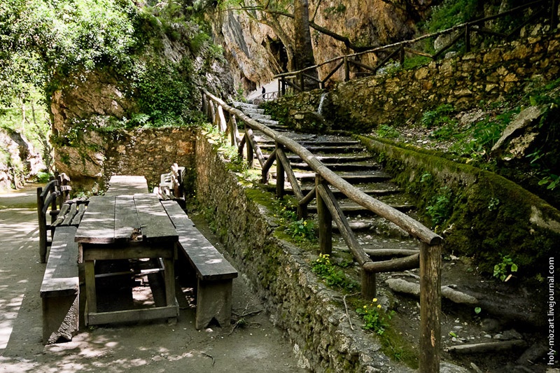 Пещера святого Антония